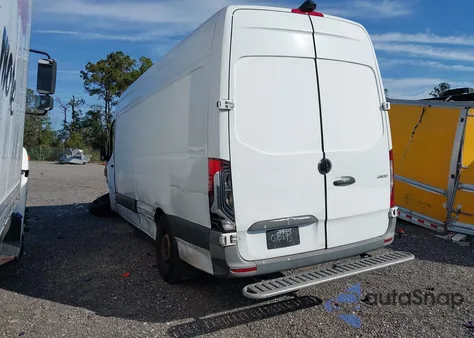 2021 Mercedes-Benz Sprinter 2500 High Roof I4 Diesel from USA, damaged, VIN W1Y4DCHY0MT070695
